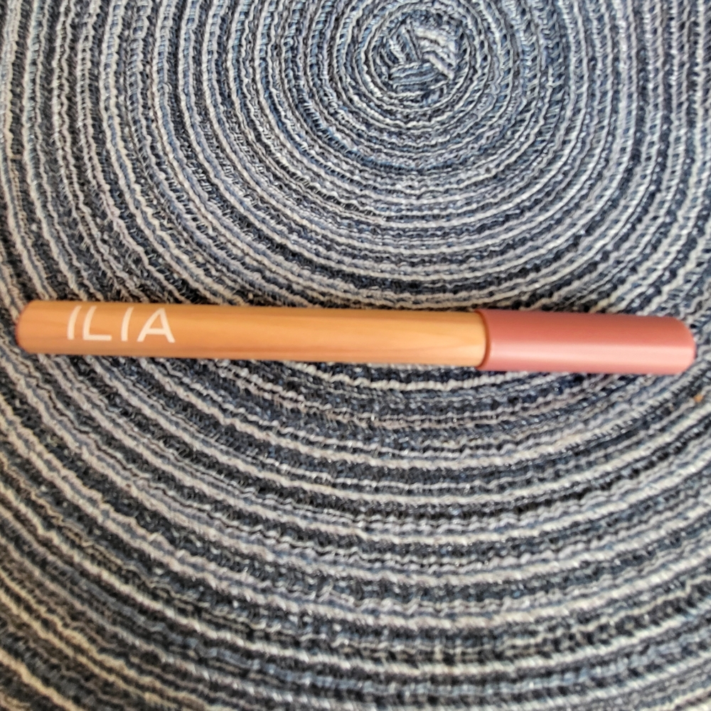 ILIA Pink Door Lip Sketch Hydrating Crayon